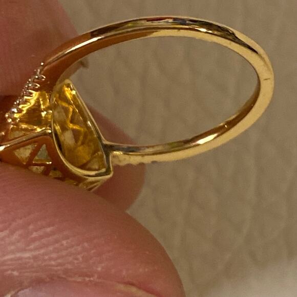 Vintage Gold Tone Statement Ring Blue Crystal Gem Size 7 - Picture 11 of 13
